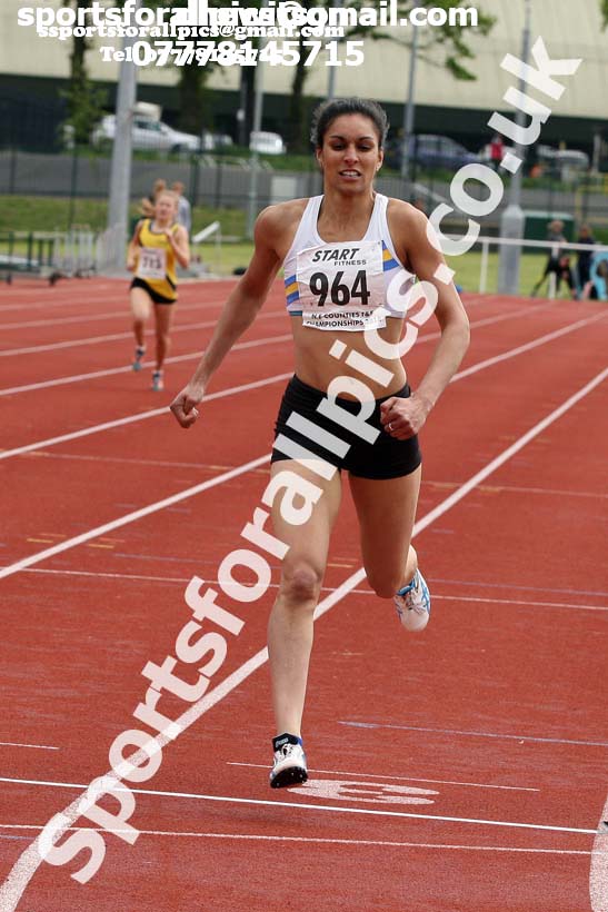 Senior womens 400 metres, North Eastern Track and Fields Champs., Middlesbrough. Photo: David T. Hewitson/Sports for All Pics